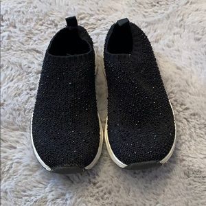 Zara Size 29 black slip on tennis